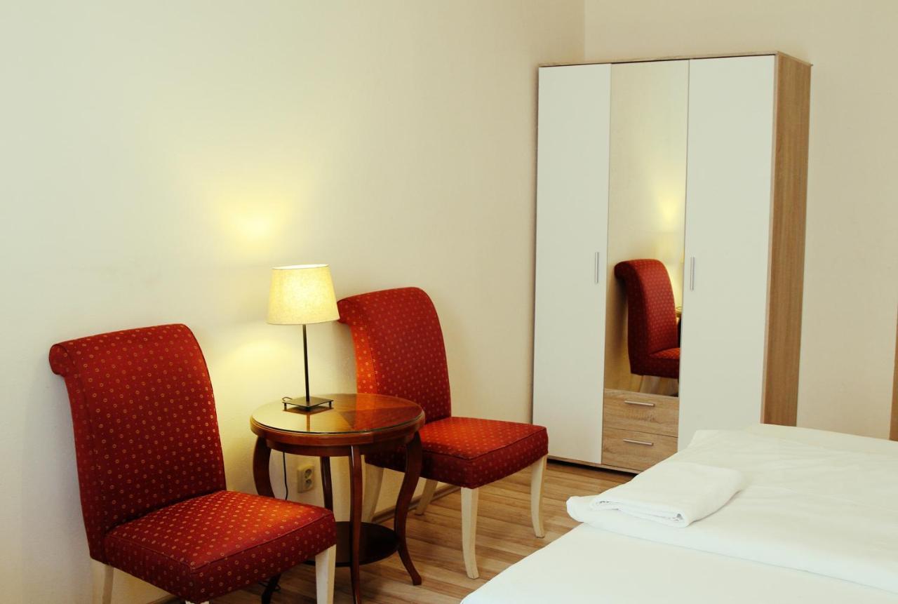 Mira Hotel Praha